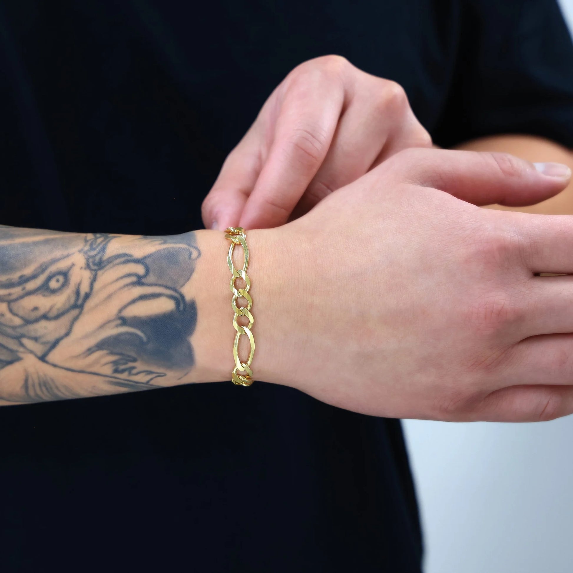 Souverel – Italiaanse Herenarmband van Massieve Figaro Schakel in Echt 14K Geelgoud